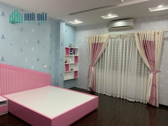 Cho thuê nhà Nguyễn Viết Xuân, Thanh Xuân ô tô 60mx4T 5PN hơn 10 tr VP KD ở ngay