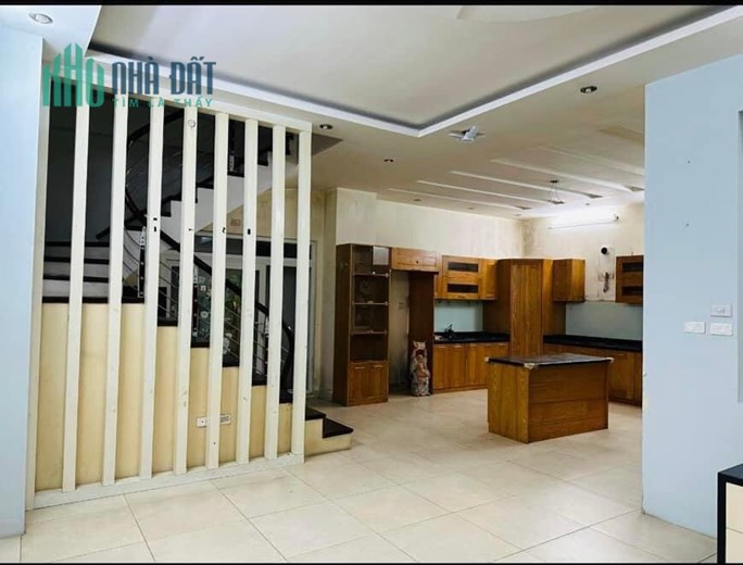 Bán Căn Biệt Thự Đường 800A - Nghĩa Đô - Cầu giấy 95m2 x 3 tầng, khu phân lô ô bàn cờ, giá cho các