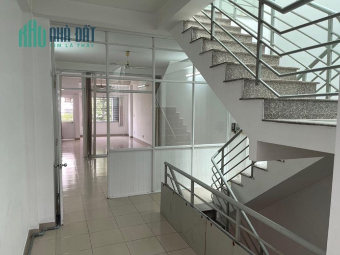 Bán nhà Nguyễn Oanh Phường 6 QUẬN gò vấp, 4 tầng, ĐƯỜNG 6m, giá chỉ 8.8 tỷ
