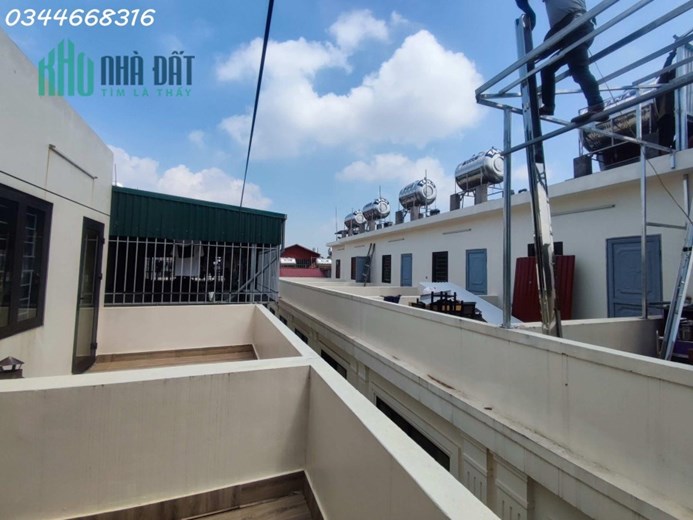 Bán nhà Ngọc Thụy, ô tô đỗ cửa, 5 tầng giá 2.7 tỷ