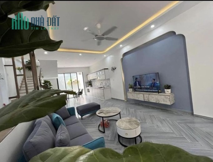CHỈ 6 TỶ, CÓ NGAY NHÀ VŨ TRỌNG PHỤNG, SÁT MẶT PHỐ, NHÀ ĐẸP