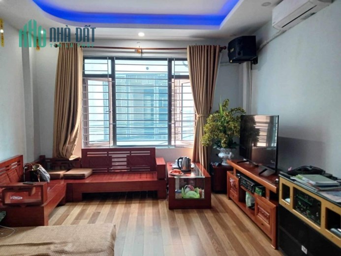 Bán gấp nhà phố Tôn Thất Tùng 33m 4Tg MT 3,2m Hơn 3 tỷ LHCC.
