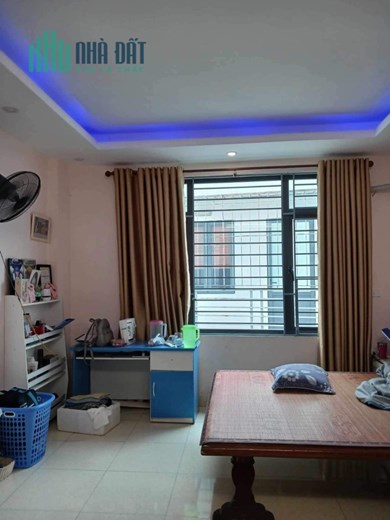 Bán gấp nhà phố Tôn Thất Tùng 33m 4Tg MT 3,2m Hơn 3 tỷ LHCC.