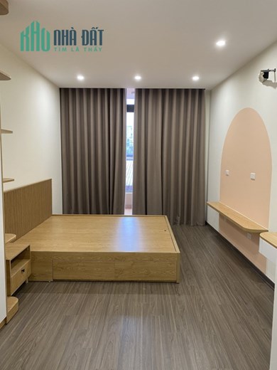 Cần Bán Nhà Đường  Láng gần  ôtô Full nội thất DT 55m2 4tầng MT 3,5m chỉ 6,8 tỷ LHCC.