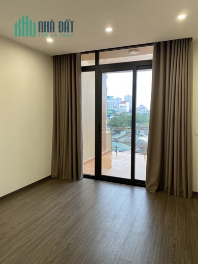 Cần Bán Nhà Đường  Láng gần  ôtô Full nội thất DT 55m2 4tầng MT 3,5m chỉ 6,8 tỷ LHCC.