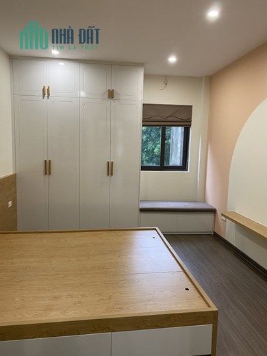Cần Bán Nhà Đường  Láng gần  ôtô Full nội thất DT 55m2 4tầng MT 3,5m chỉ 6,8 tỷ LHCC.