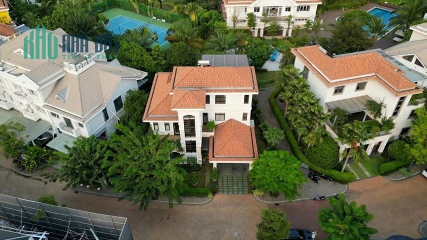 Bán Gấp căn biệt thự siêu vip Chateau, Phú Mỹ Hưng Quận 7, 210 Tỉ