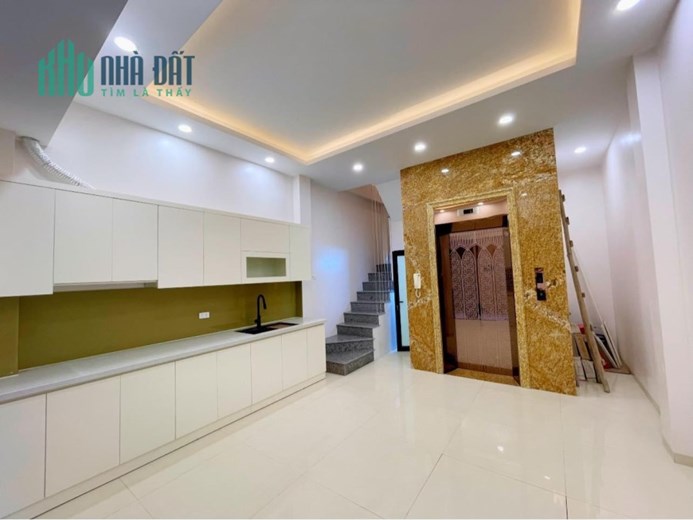 BA  ĐÌNH - NHÀ ĐẸP - LÔ GÓC - THANG MÁY - GẦN PHỐ -DT 45M ,MT 5,2M - GIÁ NHỈNH 7 TỶ