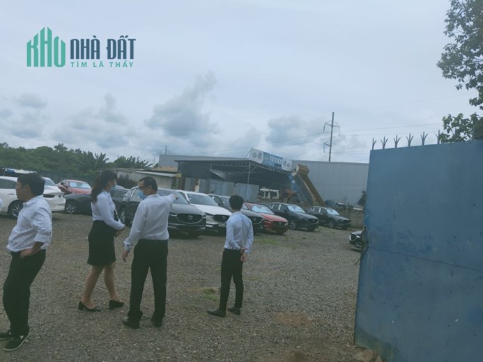 Bán gấp lô đất trống mặt tiền QL 1A, An phú đông, Quận 12, giá 220 Tỉ