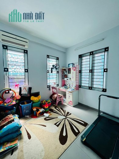 ĐỘI CẤN - NHÀ ĐẸP -LÔ GÓC - NGÕ THÔNG - GẦN Ô TÔ TRÁNH - DT GẦN 40M ,MT 4M - NHỈNH 6 TỶ