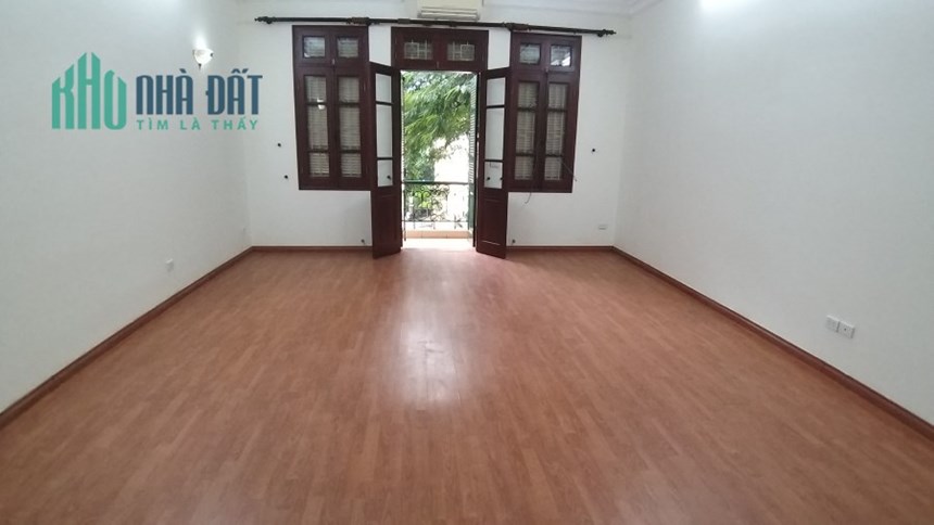 Cho thuê nhà 90m2 4 tầng Trung Kính làm chuyển phát, văn phòng, trung tâm đào tạo