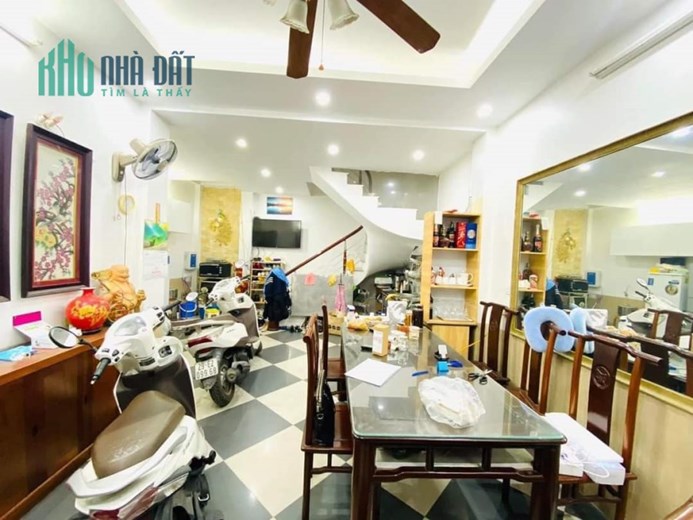 (cần bán) Nhà phố Bạch Mai 41m2-4T nhà đẹp ở luôn, giá chỉ 3 tỷ 8. LH 0987136162