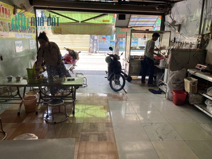 Cần sang Mặt bằng quán ăn ngay Mặt tiền 1181 Lê Văn Lương, Phước Kiểng, Nhà Bè