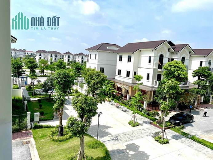 Chính chủ cần bán gấp Biệt thự sân vườn Centa City VSIP Bắc Ninh chỉ hơn 6.x tỷ