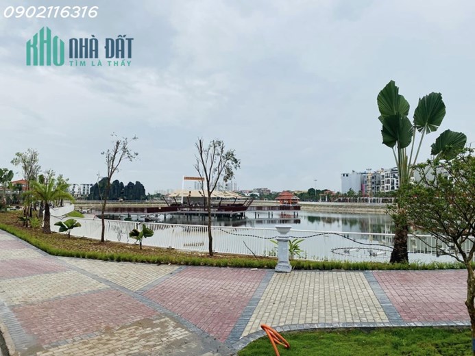 Bán đất tái định cư Ngọc Thụy, lô góc, view vườn hoa, 62m2 giá 8.8 tỷ