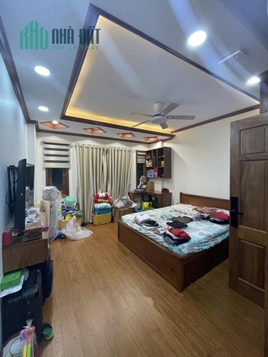 Bán nhà phố Cát Linh, 30m ra mặt phố, nhà đẹp, dân xây, 60m, 4PN, 6.6 tỷ