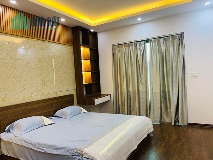CHẤT !! Cho thuê nhà Chùa Bộc , Đống Đa 50mx5T 6PN ở nhóm GD onnile kho VP hơn 10 tr ở ngay