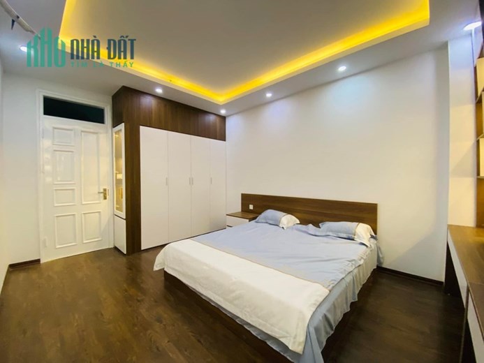CHẤT !! Cho thuê nhà Chùa Bộc , Đống Đa 50mx5T 6PN ở nhóm GD onnile kho VP hơn 10 tr ở ngay
