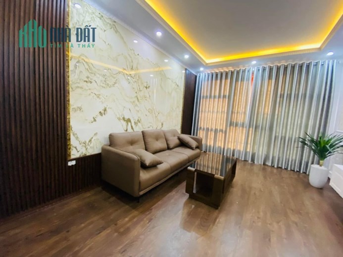 CHẤT !! Cho thuê nhà Chùa Bộc , Đống Đa 50mx5T 6PN ở nhóm GD onnile kho VP hơn 10 tr ở ngay
