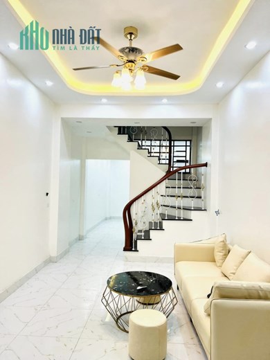 Nhà đẹp long lanh - khách chỉ việc xách vali vào ở