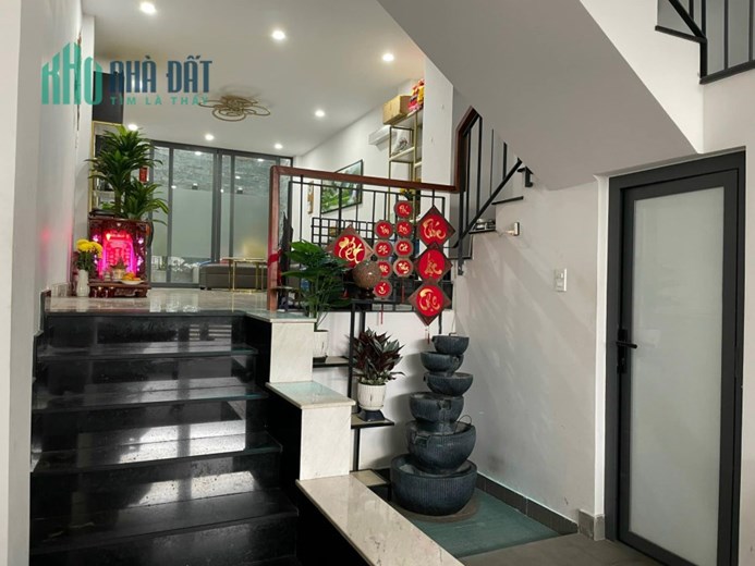 NHÀ LÊ VĂN QUỚI - MỚI ĐẸP LUNG LINH - HẺM 8M - 68m2 (4*17) - NHỈNH 6 TỶ