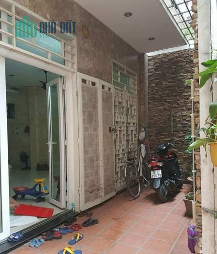 Bán Căn Biệt Thự MiNi Ngõ 426 Đường Láng 100m2 x 4 tầng, ngõ thông rộng , ô tô đỗ cửa vào nhà , giá