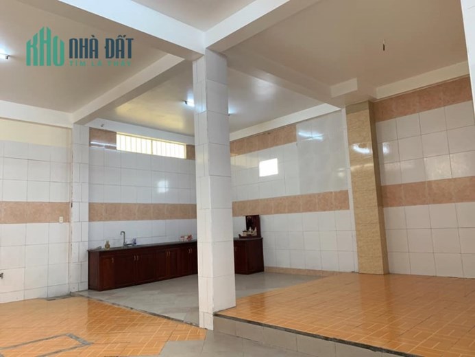 Chỉ 1 Căn Nhà Cần Bán Duy Nhất Ngay Chợ Trung Tâm Hóc Môn