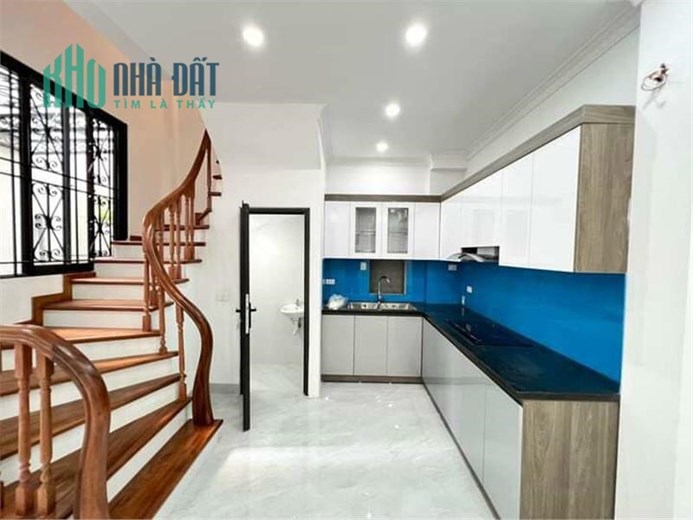 5 TỶ MUA ĐẤT LÀM GÌ?MUA NHÀ MỚI CÓ 3.8 TỶ THÔI.CÒN HƠN TỶ THÌ MUA Ô TÔ
NHÀ XÂY ĐẸP,Ô TÔ NHỎ VÀO NHÀ