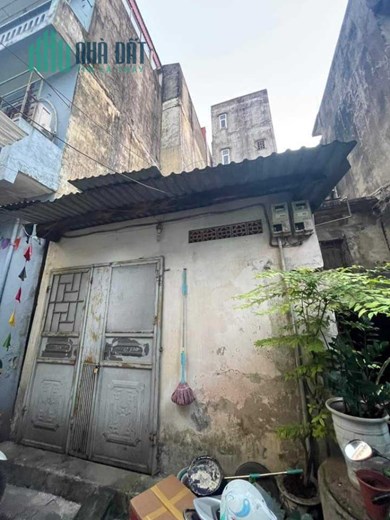 Bán Nhà C4 Phố Nguyễn Thái Học - Ba Đình 45/50m2 , mặt tiền 5,7m , ngõ nông gần Phố , giá cho các