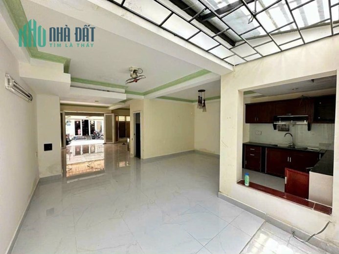 Bán Nhà 3 Lầu Đường Dương Cát Lợi Nhà Bè Hẻm 2 Xe Hơi Tránh Nhau Giá 6 Tỷ
