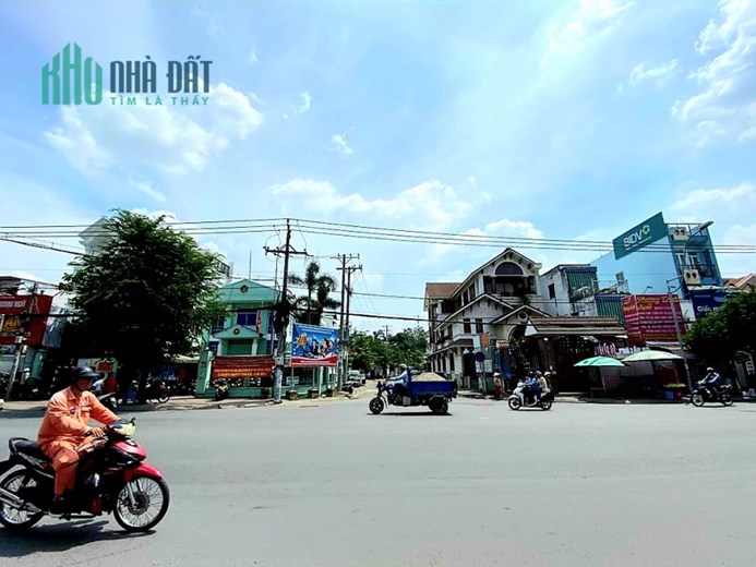 Đất mặt tiền Huỳnh Thị Đồng, 4x21m, sổ đỏ, xây dựng ngay