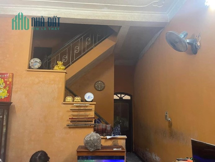 Chủ cần bán gấp nhà Nguyễn Khánh Toàn 70m2, 4T, mt4.5m, 6.5 tỷ, Cầu Giấy.