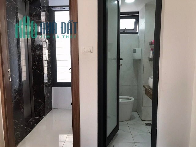 Bán nhà 6 Tầng Thang máy Lý Nam Đế, Hoàn Kiếm chào 3.6 Tỷ - Ngõ nông, kinh doanh Tốt.
