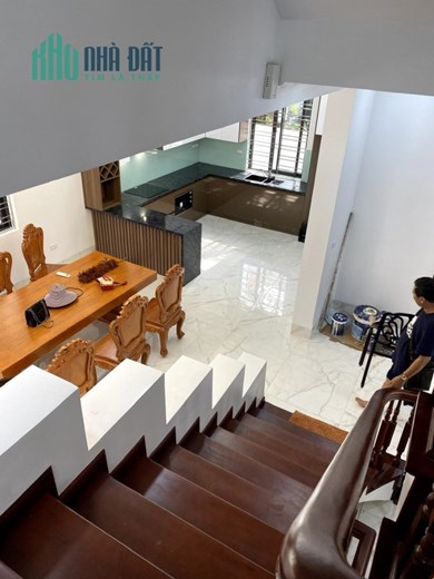 Cho thuê biệt thự bán đảo Linh Đàm, 260m2 5T nhà mới đẹp, phù hợp ở, văn phòng