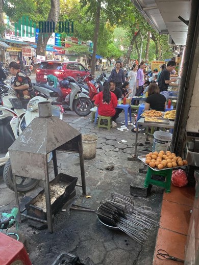 Em chính chủ muốn sang nhượng lại mặt bằng và toàn bộ đồ Địa chỉ: b16 Lương Định Của .phạm Ngọc