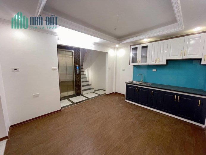 💥Thang máy, Nhà mới Yên Hòa, Cầu Giấy 45m 6T, ngõ to 3 gác tránh, hơn 8 tỷ💥