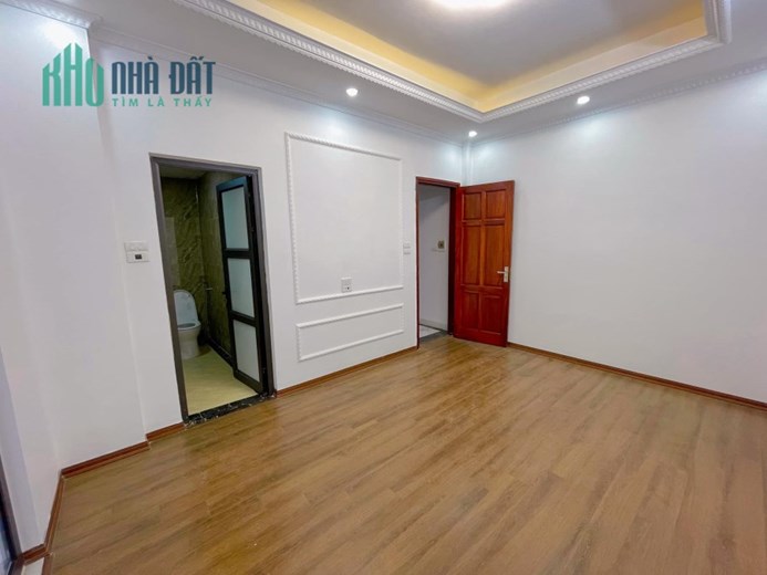 💥Thang máy, Nhà mới Yên Hòa, Cầu Giấy 45m 6T, ngõ to 3 gác tránh, hơn 8 tỷ💥