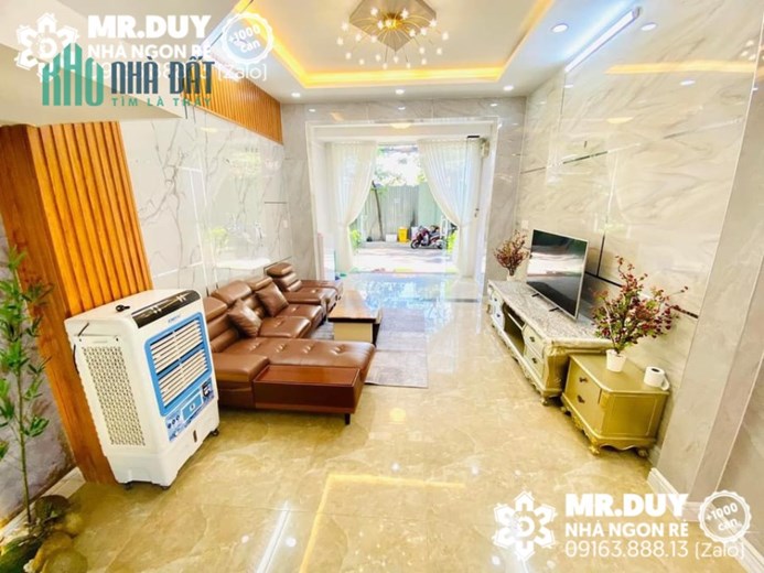 Bán nhà mặt tiền Trần Xuân Soạn Quận 7 3.5x20 view đẹp chốt nhỉnh 10 tỷ