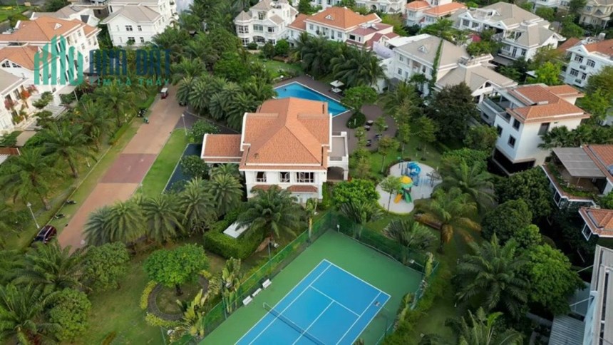 Bán Gấp căn biệt thự siêu vip Chateau, Phú Mỹ Hưng Quận 7, 210 Tỉ