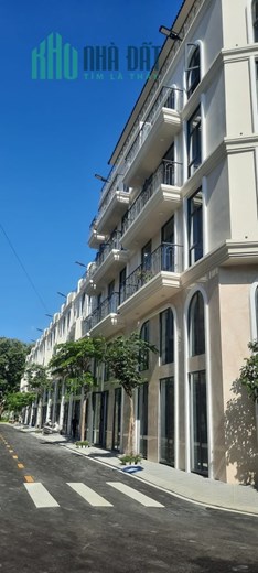 BÁN NHÀ PHỐ THƯƠNG MẠI SEN VÀNG TOWN - 1 ĐIỂM ĐẾN ĐA TIỆN ÍCH