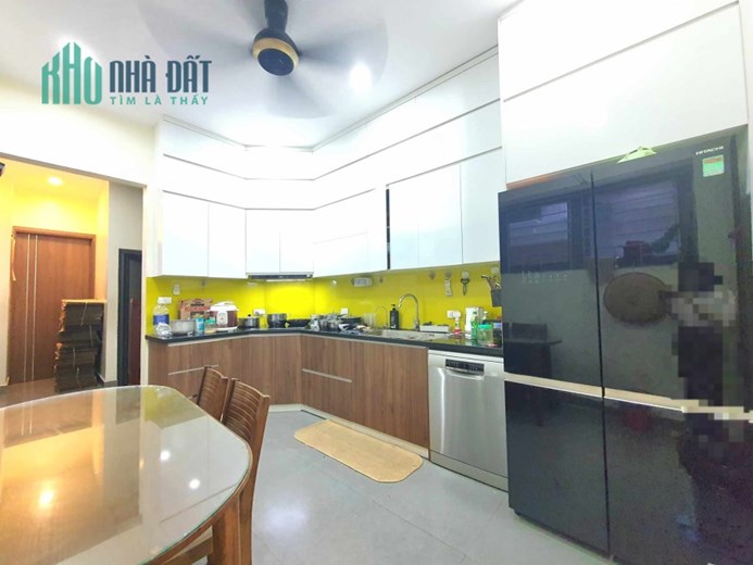 HOÀNG ĐẠO THÀNH - THANH XUÂN - Ô TÔ ĐỖ CỬA - NHÀ ĐẸP 60M2 X 4 TẦNG - MẶT TIỀN RỘNG - VỪA Ở