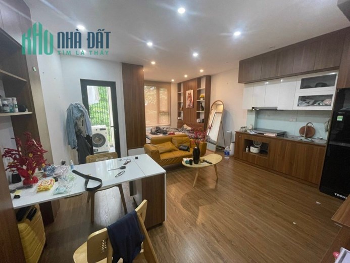 Bán nhà Tôn Đức Thắng 38m2 4 tầng, mt4.8m, gần phố, 2 thoáng, oto, 4.4 tỷ