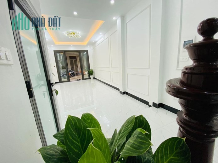Bán nhà 4 tầng khu phân lô cán bộ đường Chùa Láng, ở sướng, kinh doanh đỉnh.