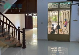 bán nhà 3 tầng. Mặt tiền đường 20m khu bên sông, Hiệp Bình Chánh Thủ Đức