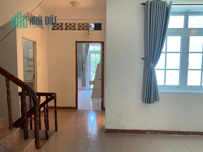 bán nhà 3 tầng. Mặt tiền đường 20m khu bên sông, Hiệp Bình Chánh Thủ Đức