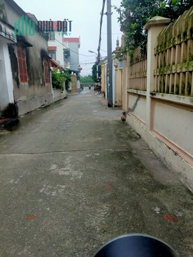 Cần bán Nhà cấp 4 địa chỉ ngõ 32 Thôn Thượng  - Xã Dương Hà - Huyện Gia Lâm - Hà Nội