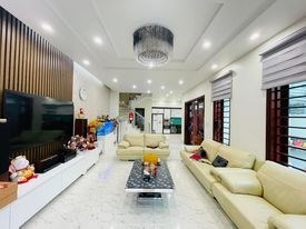 BÁN NHÀ VỊ TRÍ ĐẸP PHỐ NGUYÊN HỒNG, PHÂN LÔ, MT TO, VỈA HÈ, Ô TÔ TRÁNH, KINH DOANH ĐỈNH.
