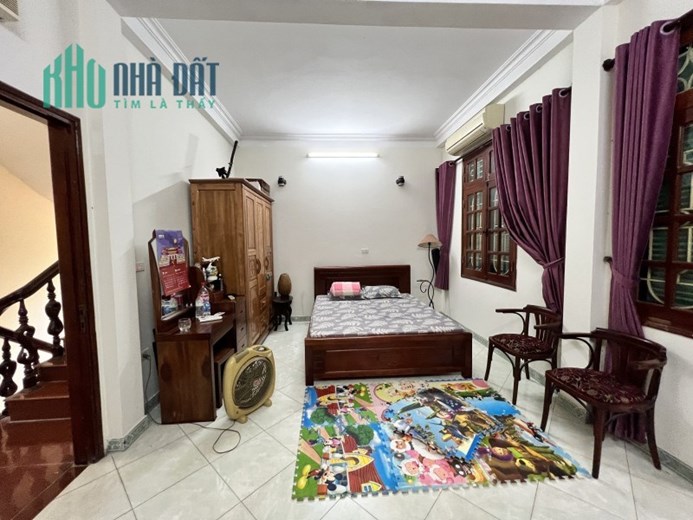 Bán nhà 5 tầng Ngọc Lâm 59m2 ,Mt 5.8m ngõ nông ,30m oto tránh hơn 6tỷ