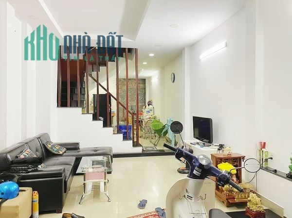 SIÊU PHẨM Ô TÔ NGỦ TRONG SÂN, 7X12M TRUNG TÂM BÌNH TRƯNG ĐÔNG, QUẬN 2