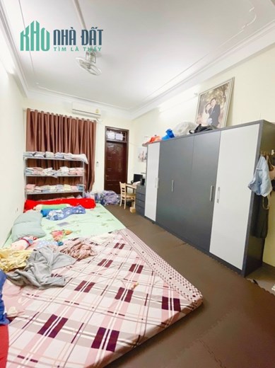 Bán nhà quận Thanh Xuân Hoàng Ngân 40m 4 tầng 3 ngủ ngõ thông 2 thoáng ở ngay nhỉnh 4 tỷ lh